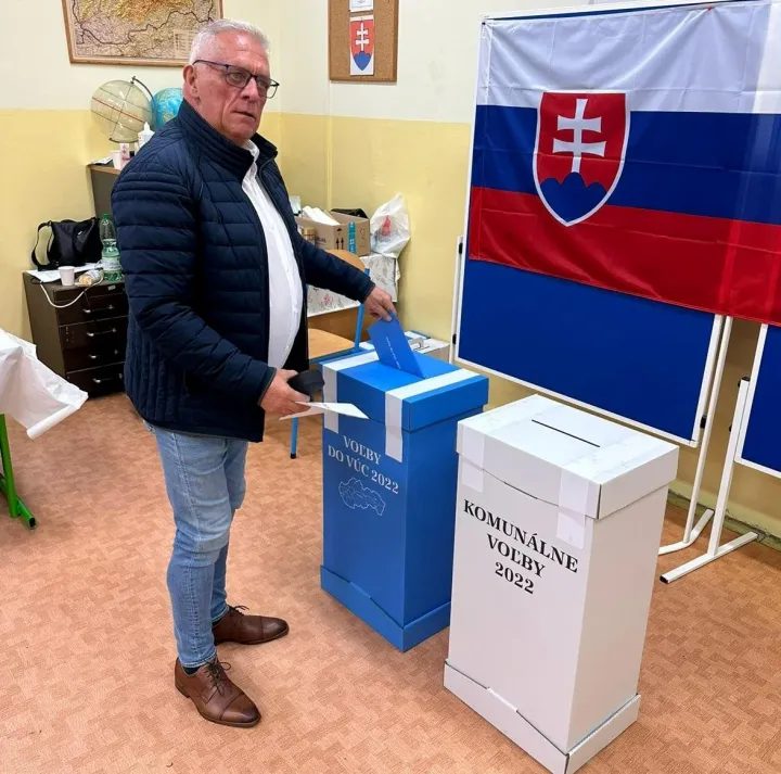 Pék Zoltán is szavaz a polgármesteri választáson – Fotó: Facebook