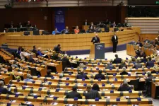 A Magyarországnak járó uniós milliárdokról vitatkozott az Európai Parlament, de nem volt benne sok köszönet