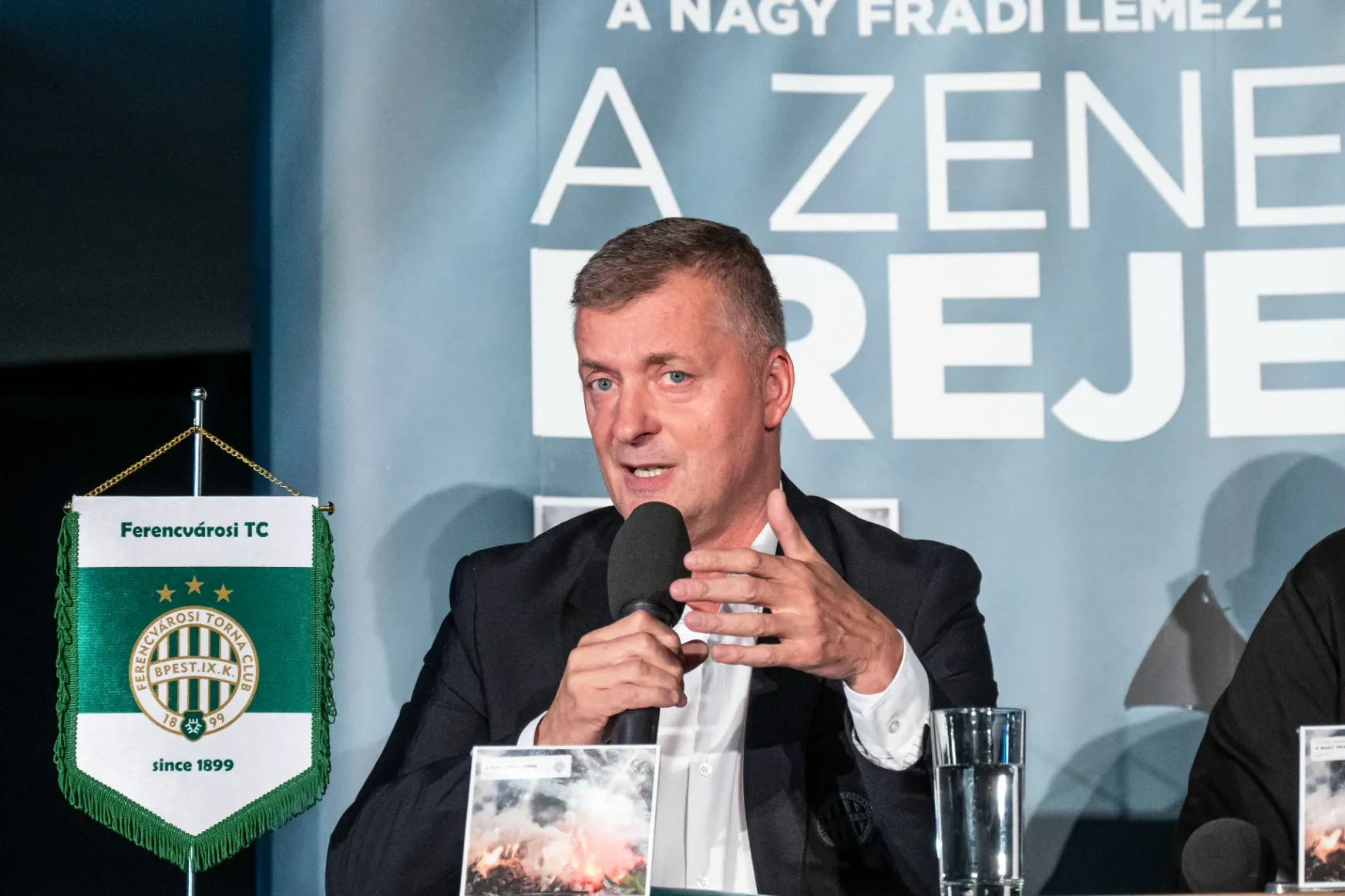 Interjút kértünk a Fidesz pártigazgatójától, a Fradi sajtóosztálya jogi lépéseket helyezett kilátásba