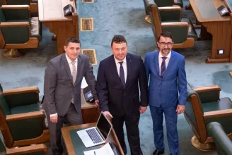 Letette hivatali esküjét, Novák Levente lett az RMDSZ új Maros megyei szenátora
