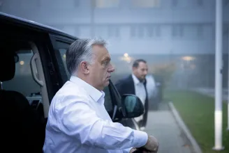 Orbán Viktor Szlovéniába utazik egy villamosvezeték-átadásra