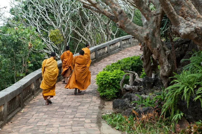 Kiürült egy thaiföldi templom, miután pozitív lett a szerzetesek drogtesztje