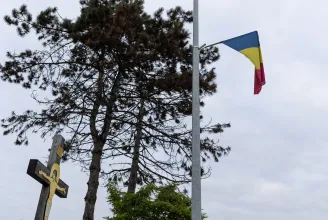 Az erdélyi község, ahol egy év alatt több román nemzeti lobogót tép rongyosra a szél, mint Bukarestben