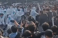 Több millió Iphone hiányzik majd a piacról a kínai óriásgyárban kitört zavargások miatt