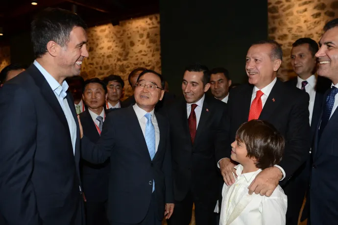 A félidőben lecserélték a török tévé kommentátorát, mert kimondta a tiltott nevet