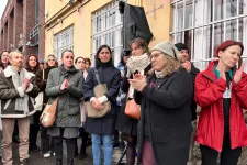 Egy szabad hely, ahol nem foglalkoznak azzal, milyen színű a gyerek haja, hány piercinget visel