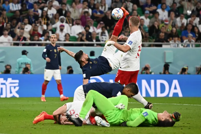A vb legszebb érvénytelen gólját ollózta Giroud, a franciák Mbappé-show-val negyeddöntősek