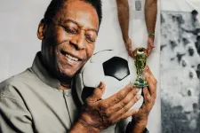 Pelé családja cáfolja, hogy a világbajnok haldoklik