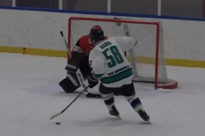 Ennyire pimasz büntetőgólt tényleg szinte soha nem látni jégkorongban