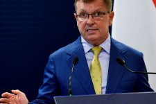 Jobban látni, miből urizál Matolcsy György fia, miközben százmilliókat bukott a cége