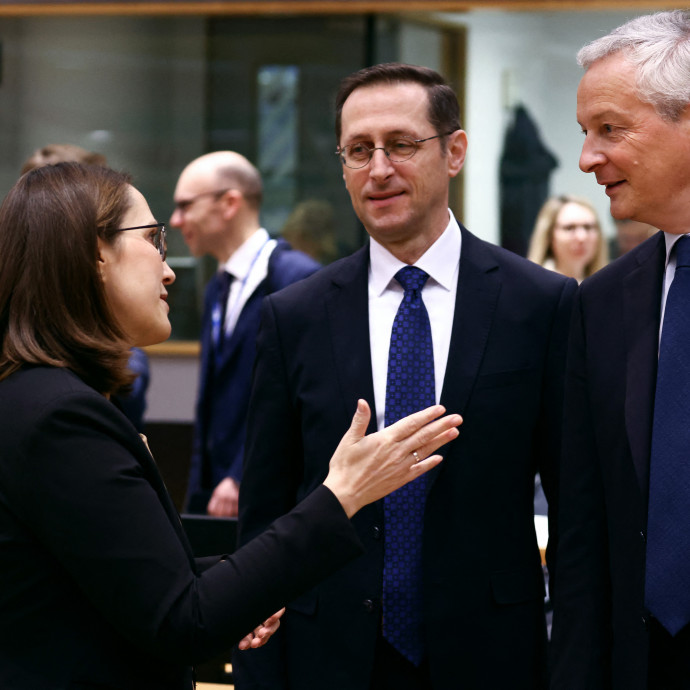 Magyarország akkor vétózott, amikor enyhülni látszottak a nagyok a magyar pénzek ügyében