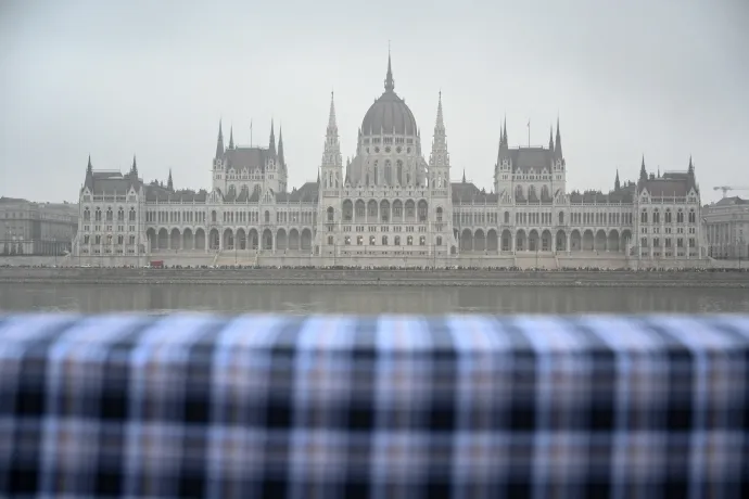 Rétvári: A kormány egyik elsődleges feladata a pedagógusok béremelése