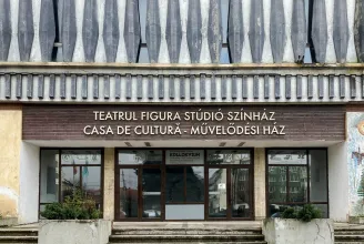 Négy évig pereskedett Dan Tanasă, hogy „helyre tegye” a gyergyószentmiklósi művelődési ház feliratát, csakhogy közben bezárták