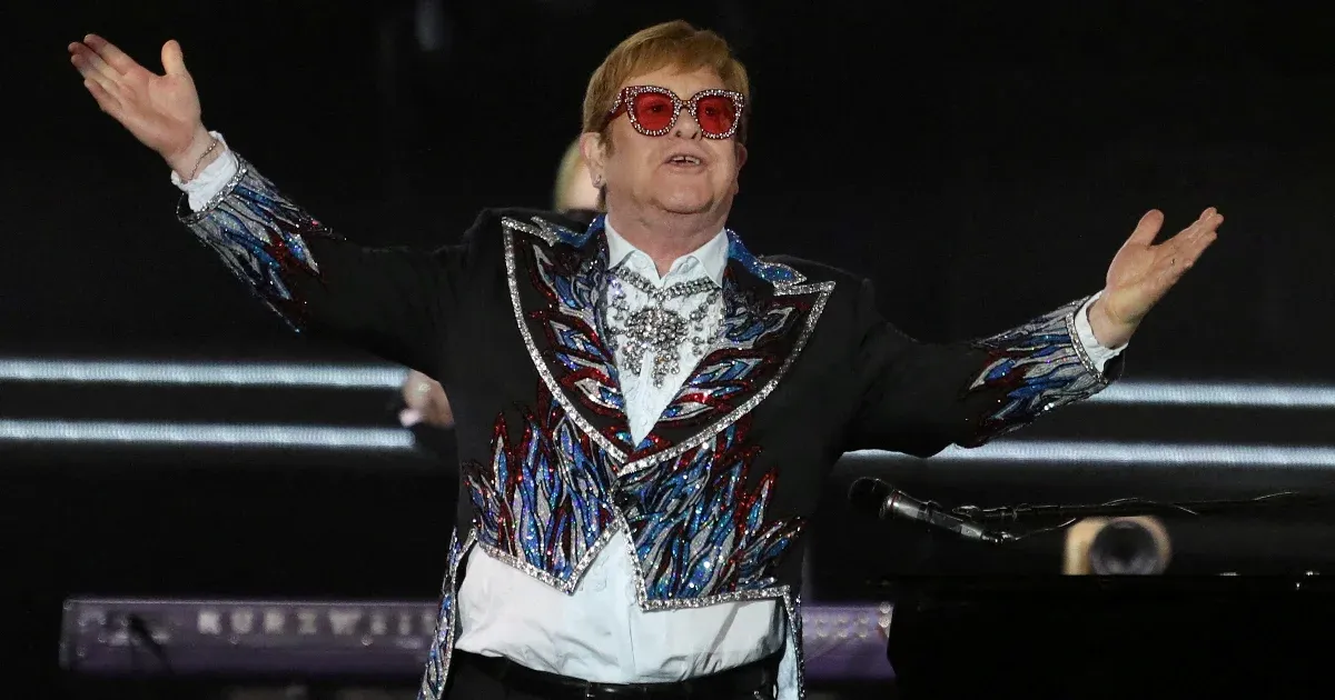 Elton John leiratkozik a Twitterről