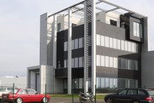 Nemcsak Palkovicsot kapja meg a győri egyetem, hanem a kedvenc állami cégeit is