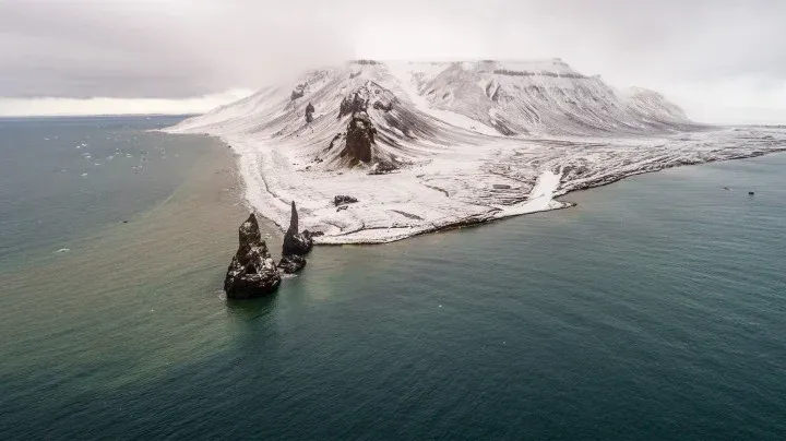 Franz Josef Land on a summer day in 2017 – Photo: Wikipedia
