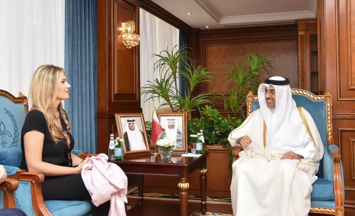 Eva Kaili és Ali bin Szamikh al-Marri, Katar munkaügyi minisztere 2022. október 31-én – Fotó: Twitter / Ministry of Labour – State of Qatar / Reuters