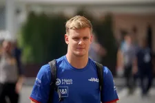 Mick Schumacher a Mercedes tartalékpilótája lesz a 2023-as Forma–1-es szezonban