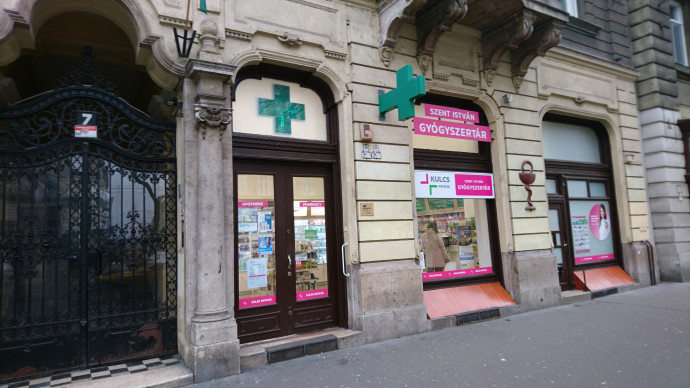 Patika a Szent István körúton. Fotó: G7