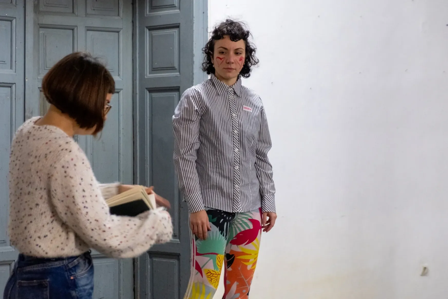 Ma már tömeges jelenség a diákok kiégése, ahogy a bullying is. Tantermi előadással folytatódik a Diáksztorik