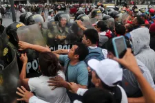 Zavargások Peruban: tizenhét tüntető halt meg, lemondott az oktatási miniszter, turisták százai rekedtek Machu Picchuban