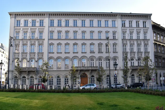 Duplájára emelné a kormány az önkéntes pénztárból kilépőktől a levonást