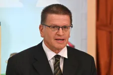 Ahol kétnaponta nincs három szülés, ott nonszensz fenntartani egy osztályt, mondta a Kórházszövetség elnöke