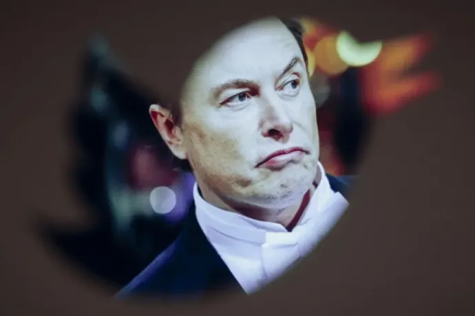 Elon Musk elbukta a bizalmi szavazását, erre belengette, hogy ezentúl csak a fizetős felhasználók szavazhatnak