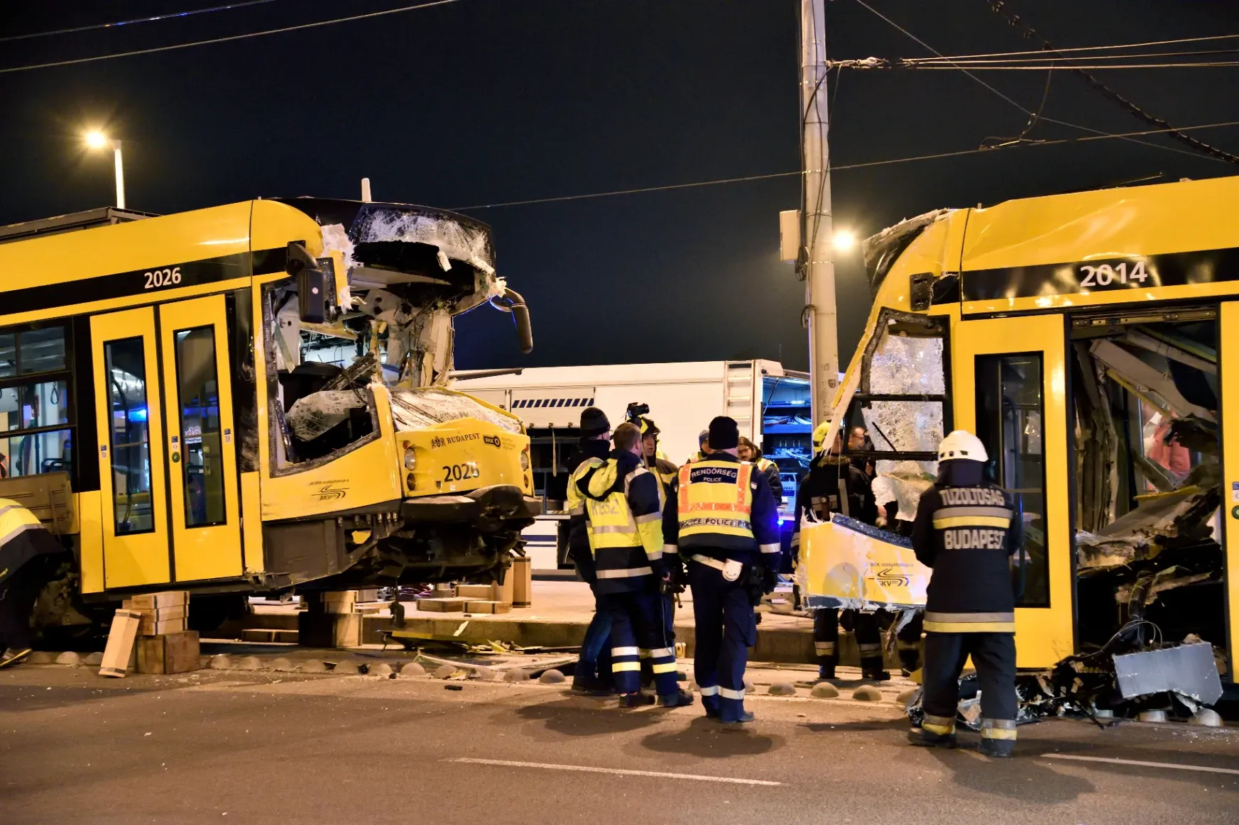 Budapesti villamosbaleset: hogyan történhet meg egy ilyen ütközés?