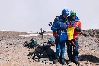 Román parasportolók hódították meg az amerikai kontinens legmagasabb csúcsát