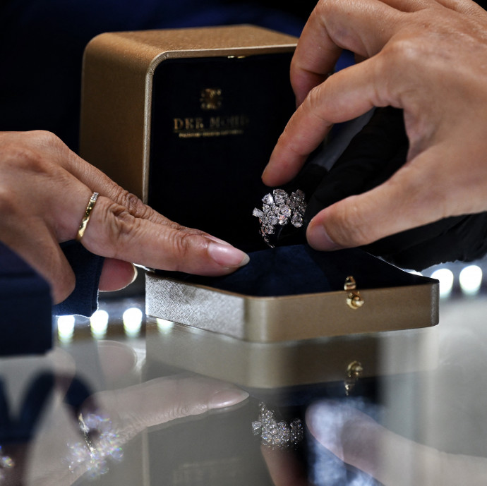 De szép gyémántgyűrű, laborban készült?