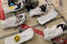 Rövid távon megsínyli a kínai gazdaság a zéró-Covid gyors feladását