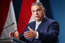 Orbán gondolatai karácsonyra: Minket megillető EU-s pénzek, Soros, Brüsszel, békeellenes Amerika