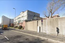 Hét fiatal megszökött egy milánói börtönből, a rabok több cellát is felgyújtottak