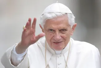 Meghalt XVI. Benedek emeritus pápa
