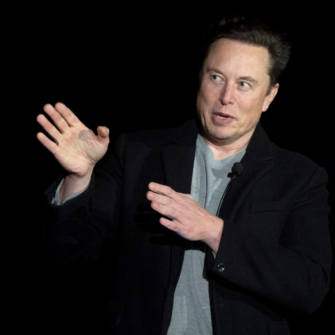 Elon Musk ámokfutásáról és kriptocsődökről is emlékezetes marad az idei év