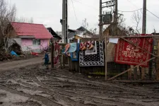 A romák pártja beperli a statisztikai intézetet, mert szerintük 300 ezer romát nem számoltak meg a népszámláláson