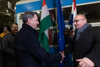 Búcsút mondhatunk a kunának és a várakozásnak is a horvát határon