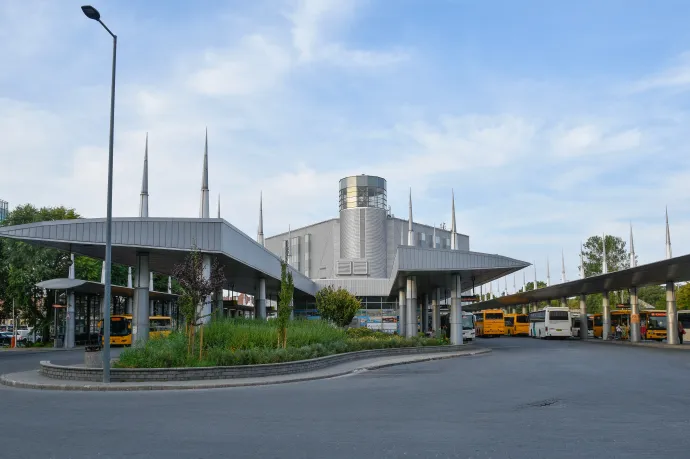 Terrorizmussal gyanúsított nőt fogtak el a népligeti buszpályaudvarnál