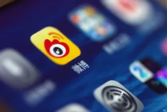 A zéró-Covid-politikát kritizáló közösségimédia-fiókokat függesztettek fel Kínában