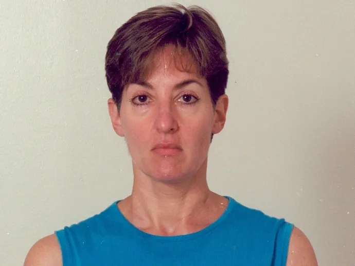 Ana Montes a 2001-es letartóztatásakor az FBI fotóján – Forrás: Wikipedia