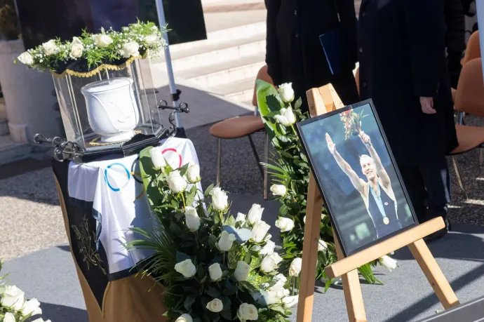 Blikk: Elárverezhetik Csollány Szilveszter családjának házát