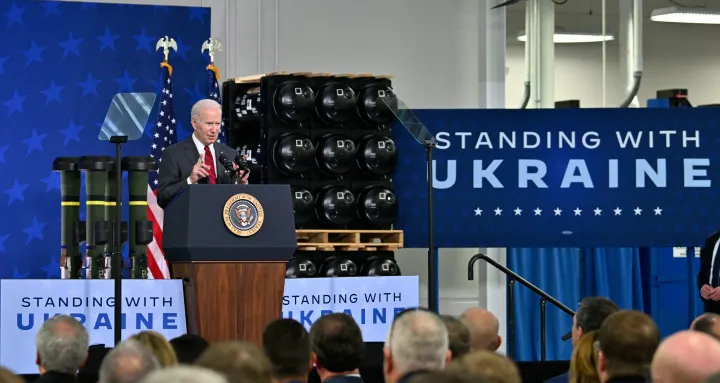 Biden elnök beszédet mondott 2022. május 3-i látogatásakor a Lockheed Martin üzemében, Troyban – Fotó: Peter Zay / Anadolu Agency / Getty Images