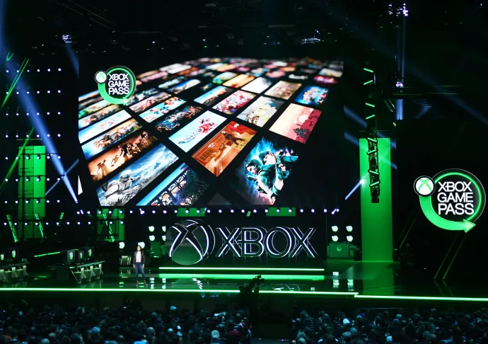 A Microsoft Xbox vezetője, Sarah Bond az Xbox Game Pass bemutatóján, a Microsoftnak az E3 játékkongresszus előtt tartott eseményén, Los Angelesben, 2019. június 9-én – Fotó: Mark Ralston / AFP