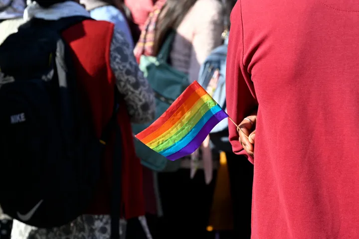 Törvényt módosítanak Németországban: a homoszexuálisok is adhatnak majd vért