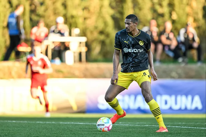 Hónapokig tartó kezelés után pályára léphetett a hererákon átesett dortmundi futballista, Sebastien Haller