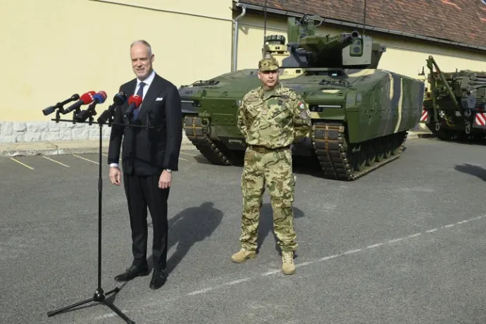 Kristóf Szalay-Bobrovniczky, Minister of Defense, speaks after the ceremony of swearing-in of volunteers and on the occasion of handing over of the Lynx KF41 combat vehicles at Petőfi Sándor barracks on 15 October 2022 – Photo: Szilárd Koszticsák / MTI
