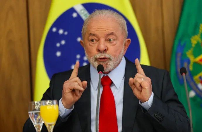 Lula elnök a csütörtöki sajtóreggelijén – Fotó: Wilton Junior / Agência Estado / AFP