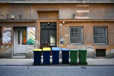 16 százalékos béremelést kapnak a budapesti kukások
