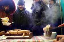 A háború gyors meneküléssel kecsegtet a hitelcsapdából és az anyagi nehézségek elől a legszegényebb oroszoknak